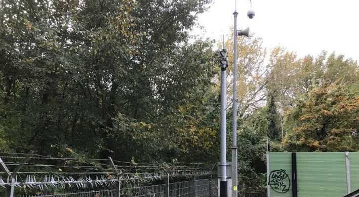 2020 Snoeien bomen hek camera