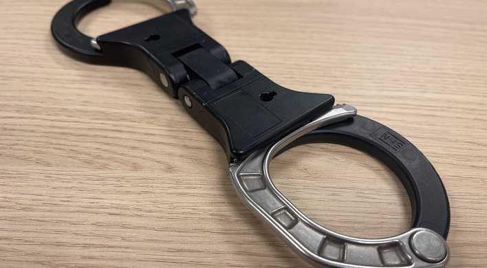 2021 Handboeien - boswachters geslaagd