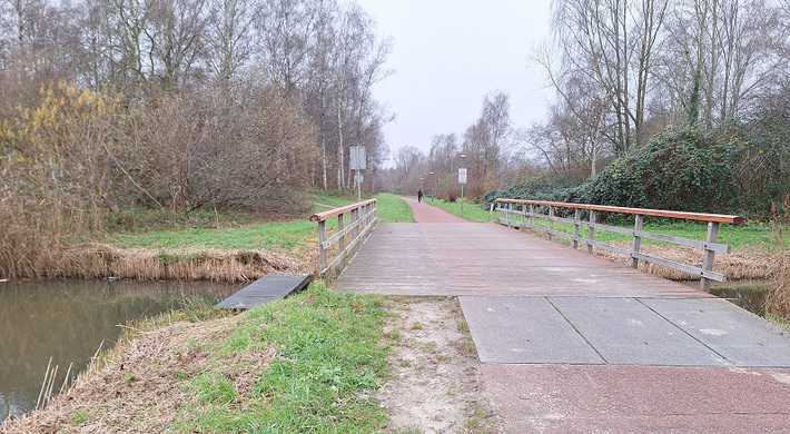 2025 Brug fietspad Gaasperplas Zuidoever