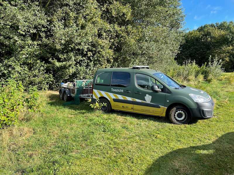 2021 Boomhut verwijderen 5 // boshut_verwijderen_7_-_klein.jpg (139 K)