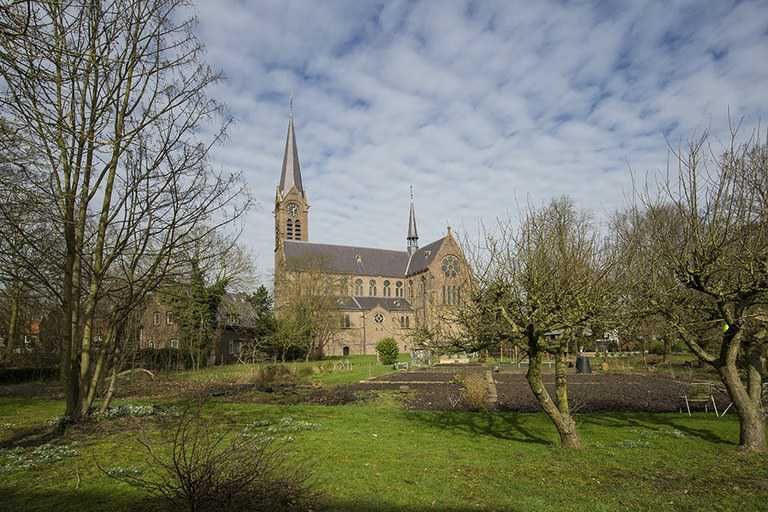 2021 Sint Urbanuskerk Ouderkerk aan de Amstel // urbanuskerk_ouderkerk_ad_amstel.jpeg (60 K)