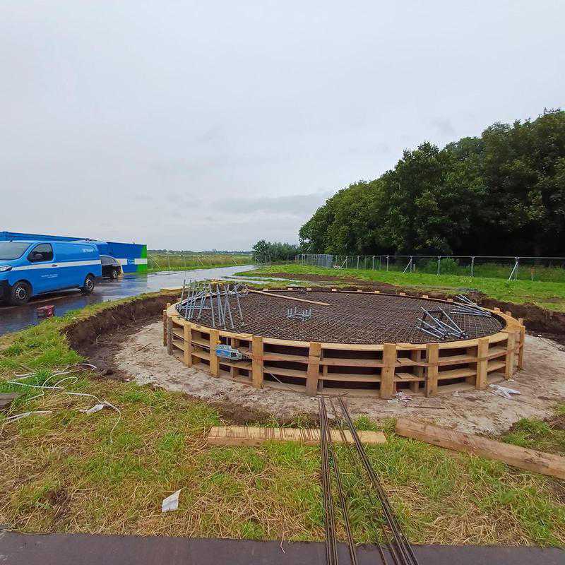 Fundament van de nieuwe uitkijktoren Ronde Hoep is geplaatst